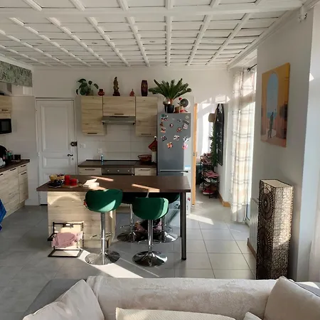 Superbe T3 Moderne Front De Mer/ 2 Balcons 2 Chmbr *