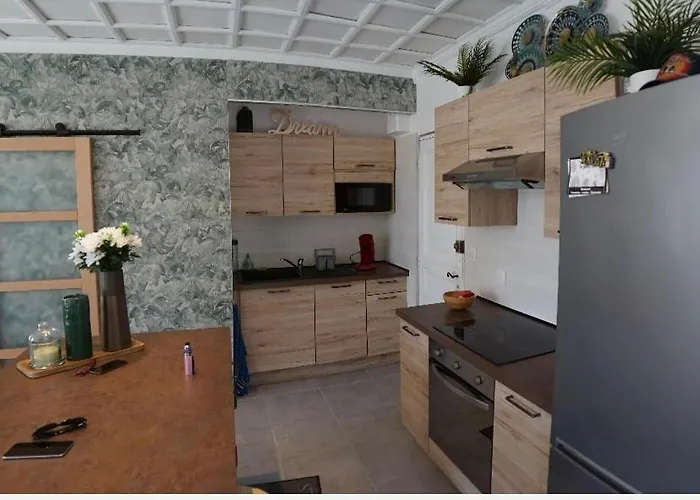 Superbe T3 Moderne Front De Mer/ 2 Balcons 2 Chmbr 公寓 *